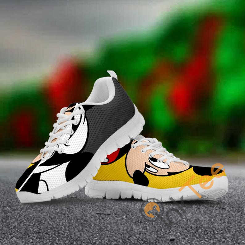 Mickey Mouse Custom Painted Disney Movie Animated Running No 313 Nike Roshe Shoes