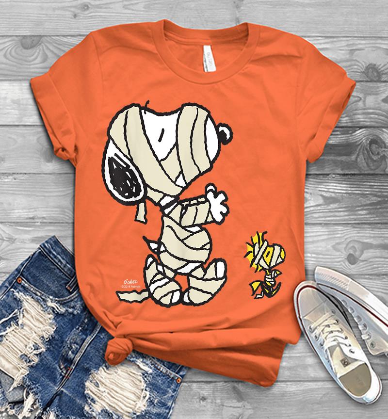 Inktee Store - Peanuts Snoopy Mummy Mens T-Shirt Image